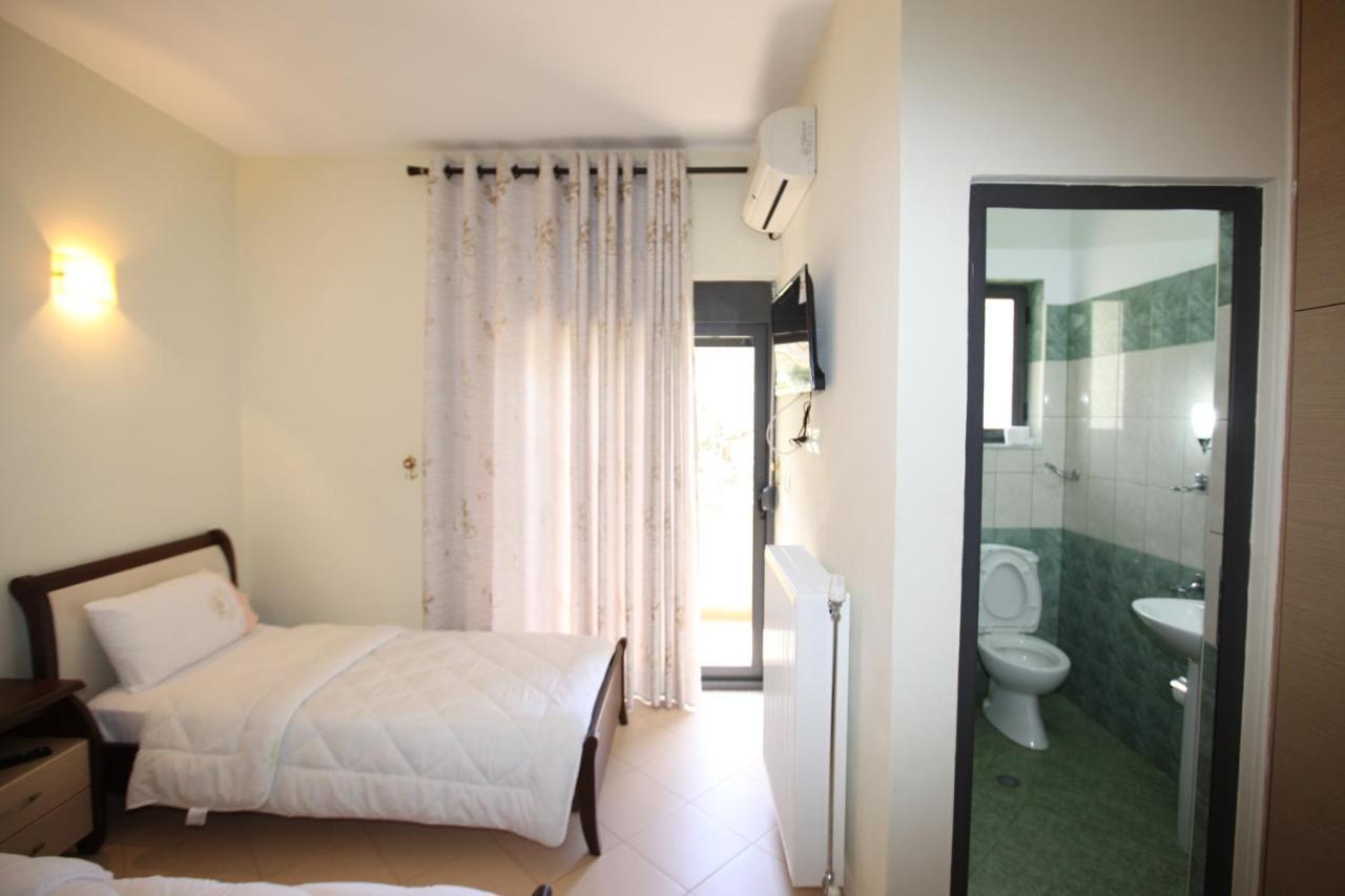 Hotel Gryka e Kelcyres Zewnętrze zdjęcie