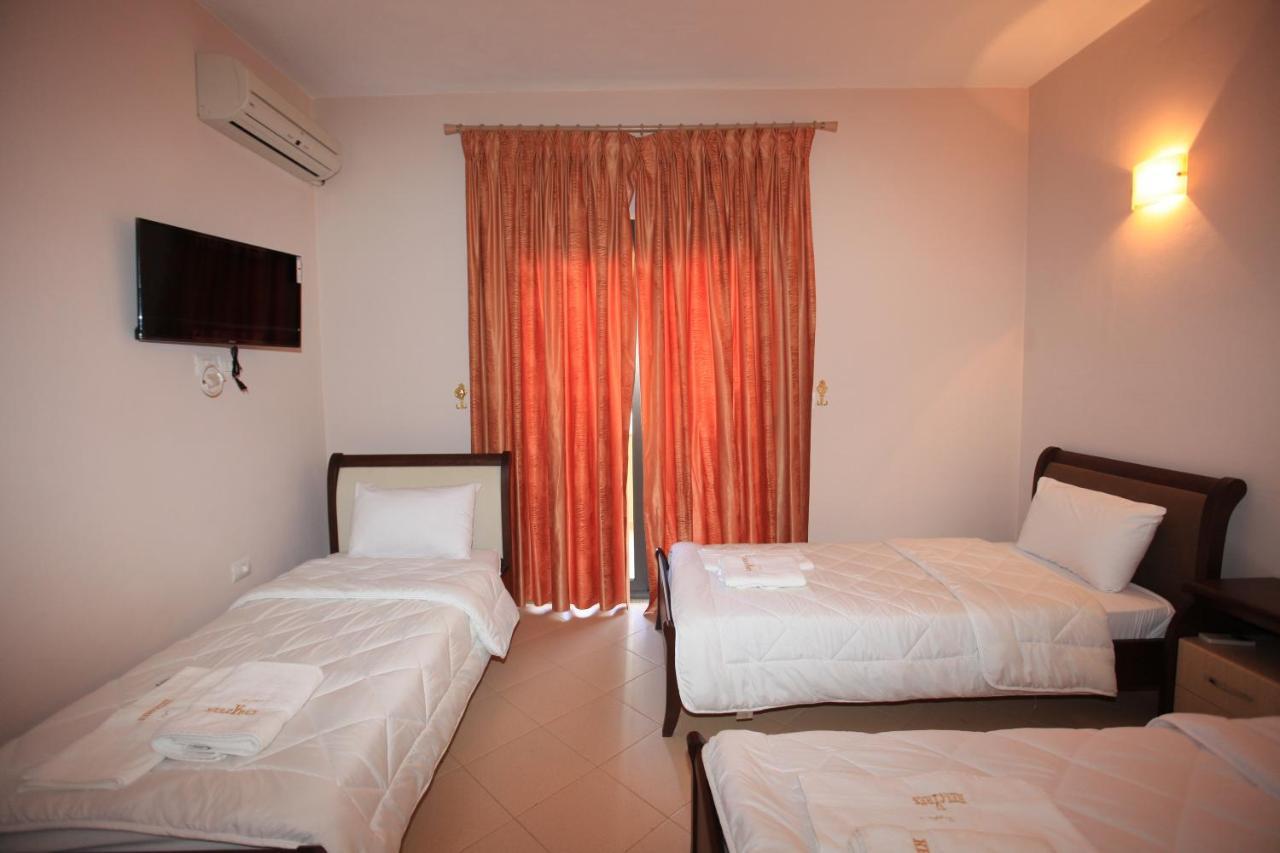Hotel Gryka e Kelcyres Zewnętrze zdjęcie