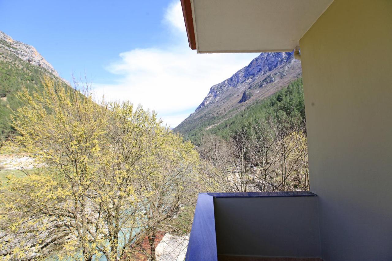 Hotel Gryka e Kelcyres Zewnętrze zdjęcie
